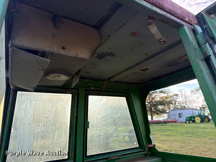 image for item FN2680 Tractor cab