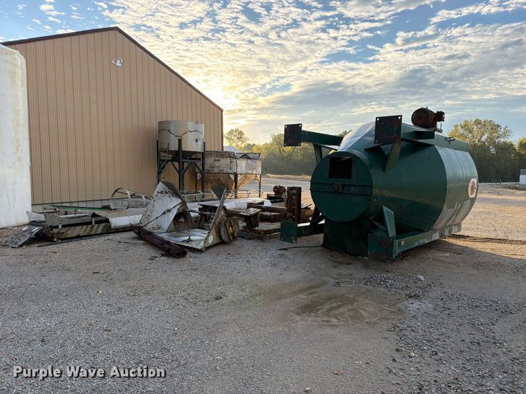 image for item FN5951 Doyle/Kraus VER vertical fertilizer blender