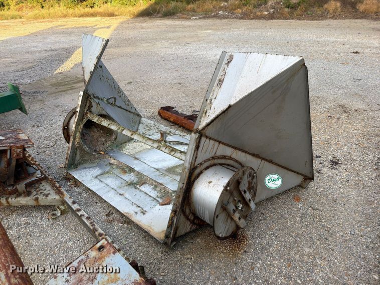 image for item FN5951 Doyle/Kraus VER vertical fertilizer blender