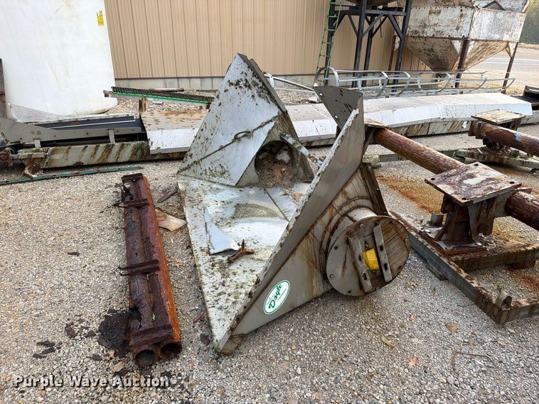 image for item FN5951 Doyle/Kraus VER vertical fertilizer blender