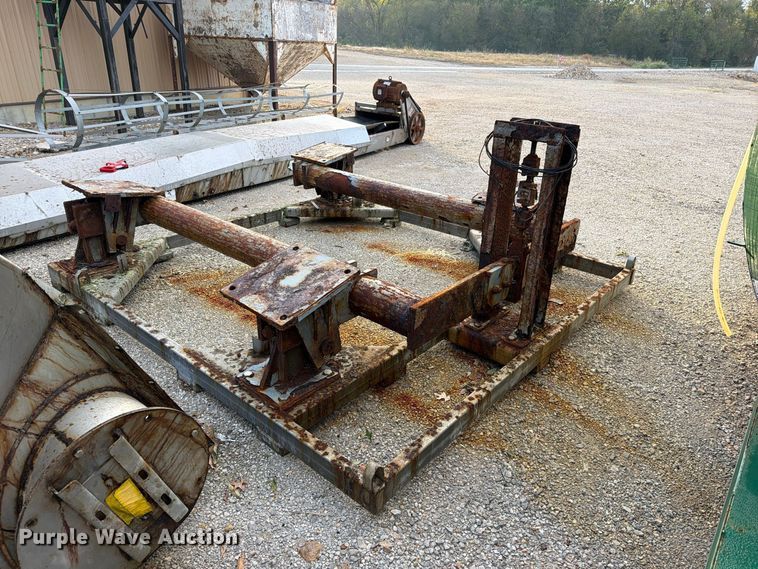 image for item FN5951 Doyle/Kraus VER vertical fertilizer blender