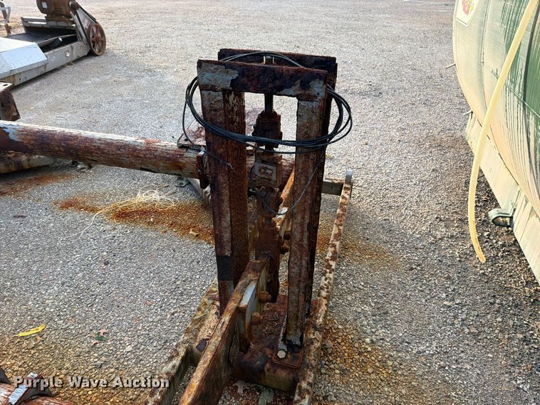 image for item FN5951 Doyle/Kraus VER vertical fertilizer blender