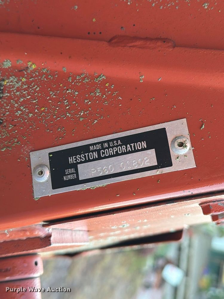 image for item FT6962 Hesston 560 round baler