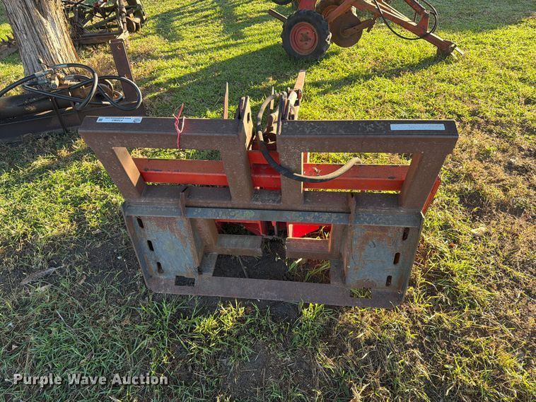 image for item FT6963 Anderson HBC bale slicer