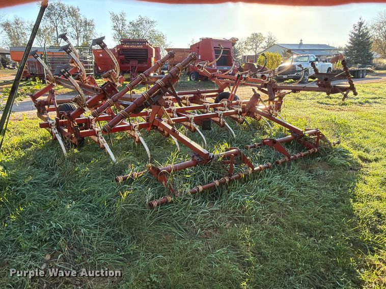 image for item FT6964 International field cultivator