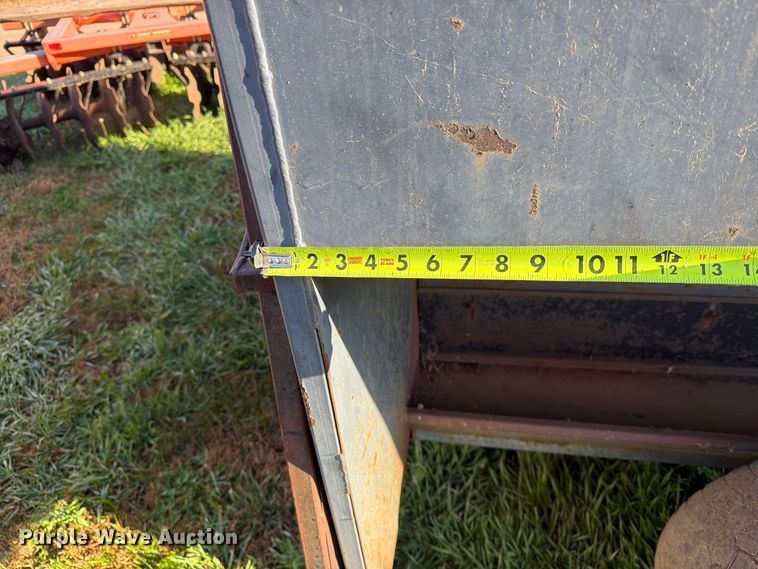 image for item FT6965 L-H creep feeder