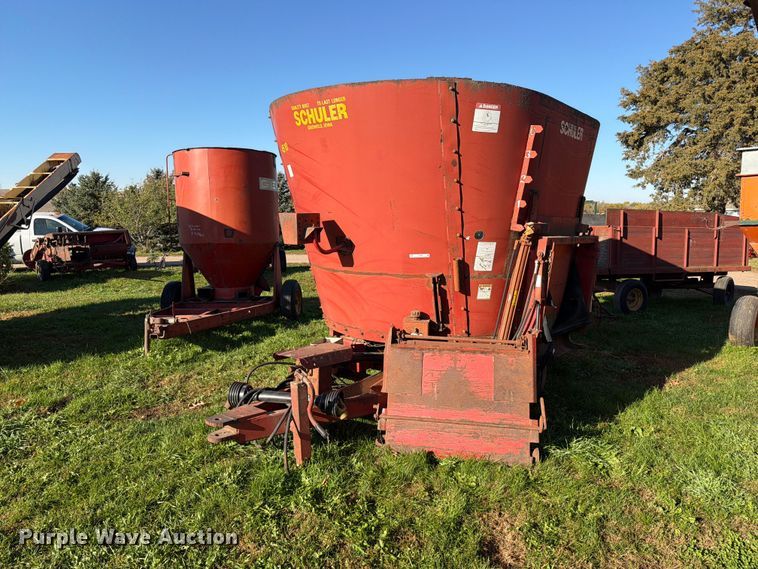 Schuler 4510M feed mixer