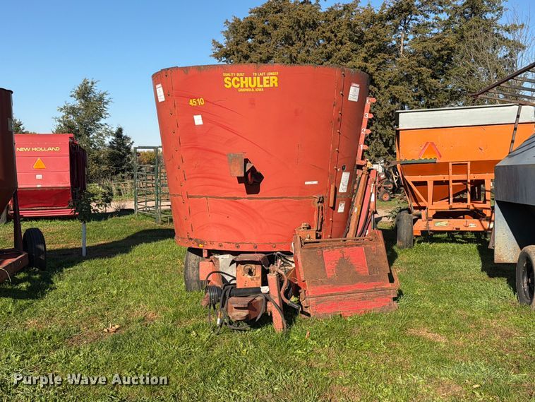 image for item FT6966 Schuler 4510M feed mixer