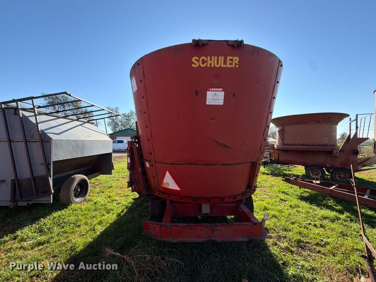 image for item FT6966 Schuler 4510M feed mixer