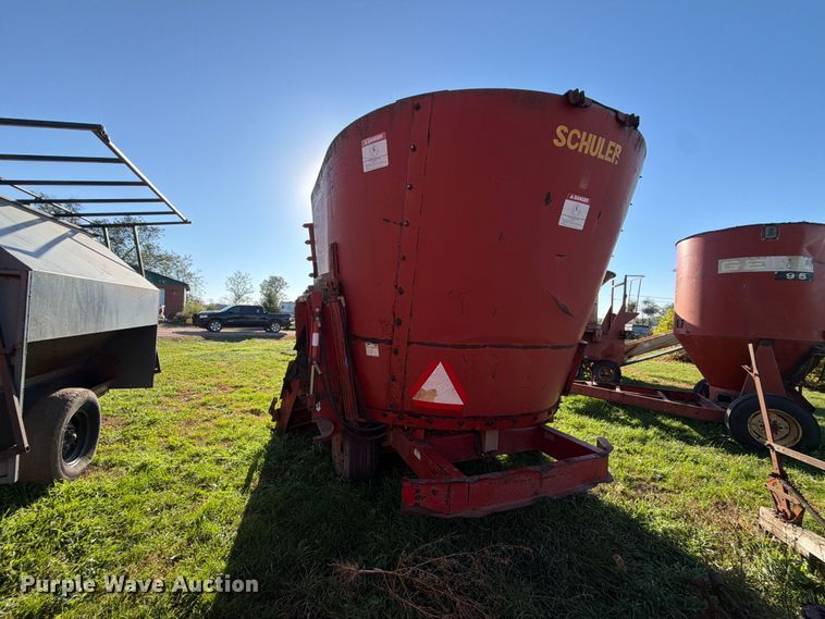image for item FT6966 Schuler 4510M feed mixer
