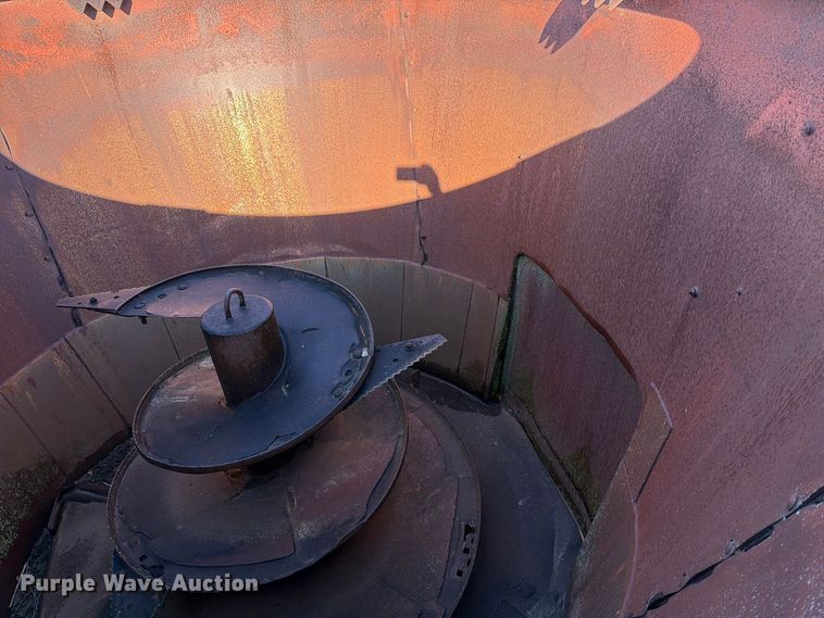 image for item FT6966 Schuler 4510M feed mixer