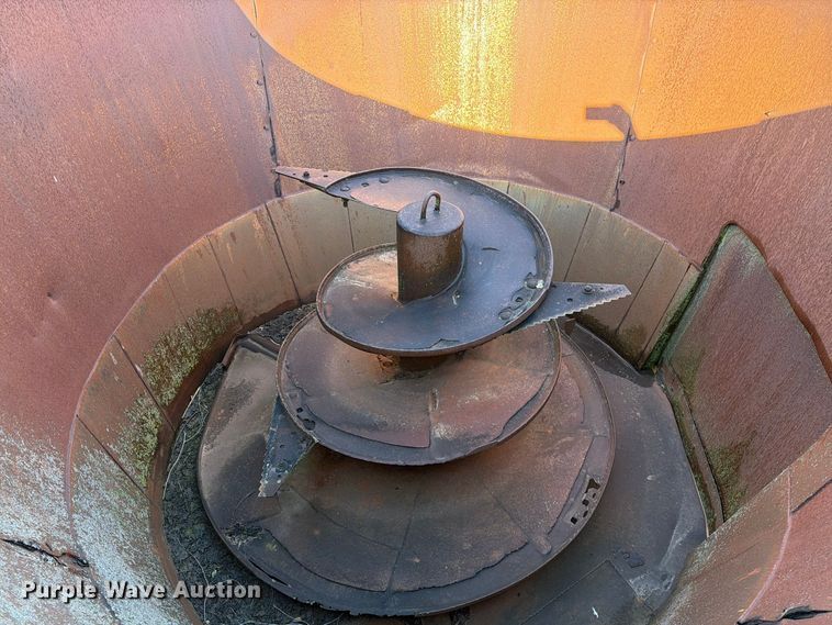 image for item FT6966 Schuler 4510M feed mixer