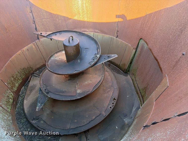 image for item FT6966 Schuler 4510M feed mixer