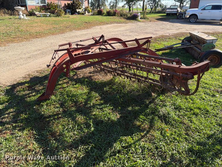 image for item FT6968 New Holland 55 hay rake
