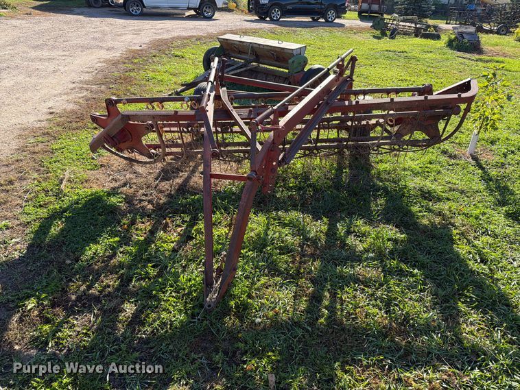 image for item FT6968 New Holland 55 hay rake