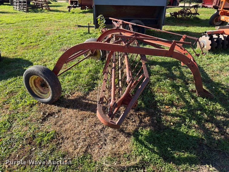 image for item FT6968 New Holland 55 hay rake