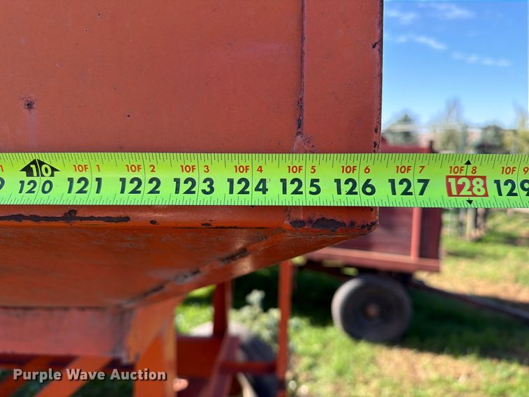 image for item FT6969 Bradford 240-316 gravity wagon