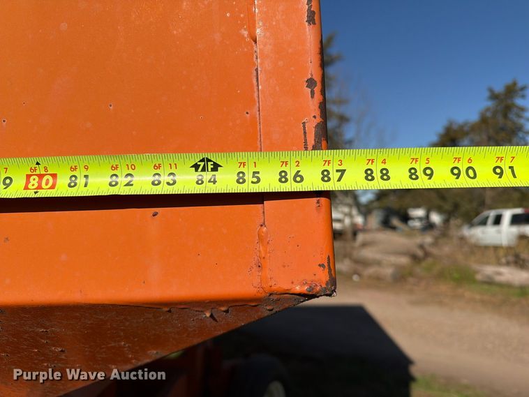 image for item FT6969 Bradford 240-316 gravity wagon