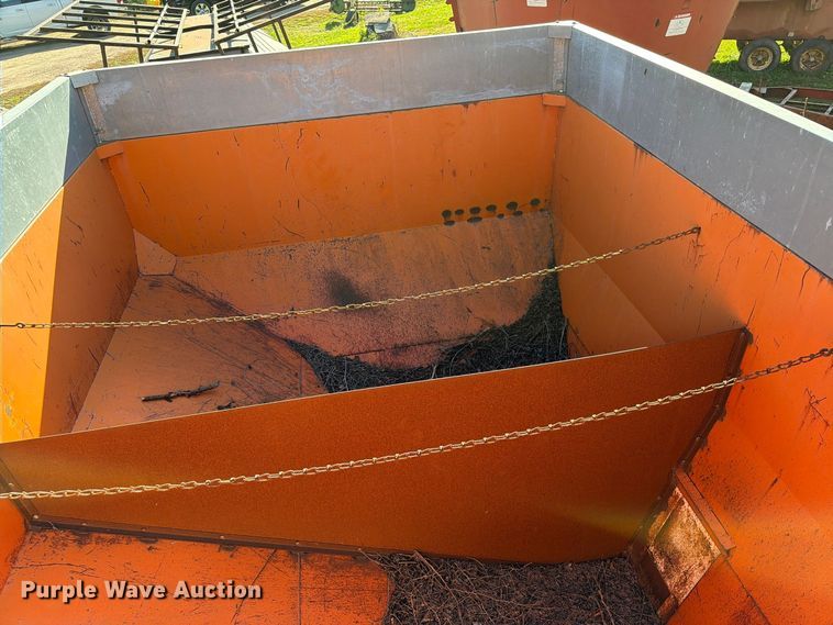image for item FT6969 Bradford 240-316 gravity wagon