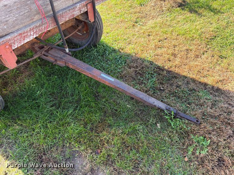 image for item FT6970 Grain cart