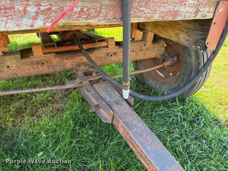 image for item FT6970 Grain cart
