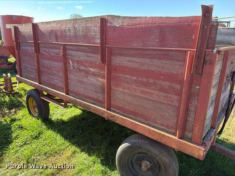 image for item FT6970 Grain cart