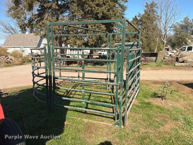 image for item FT6971 Vern's Manufacturing livestock pen