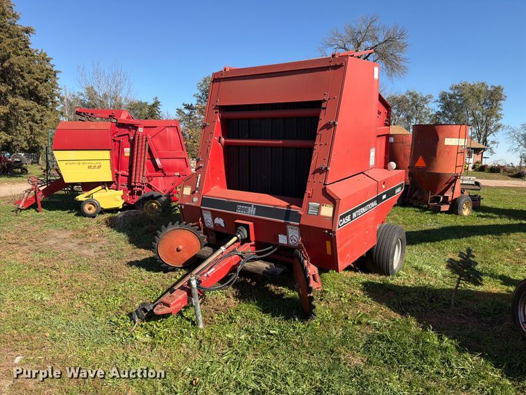 1991 Case International 8460 round baler