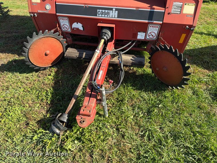 image for item FT6973 1991 Case International 8460 round baler