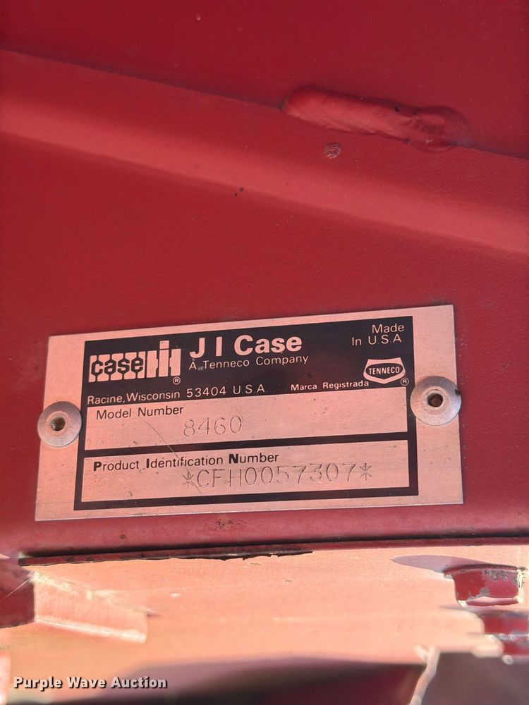image for item FT6973 1991 Case International 8460 round baler