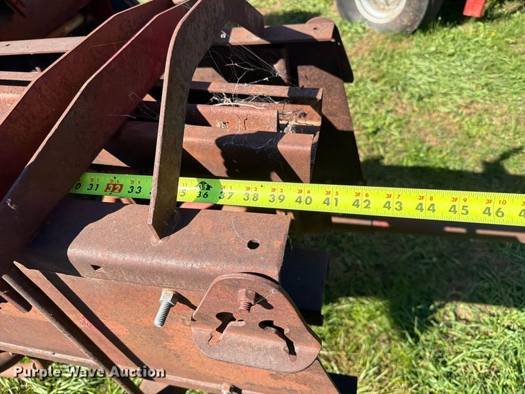image for item FT6974 New Holland S67 small square baler