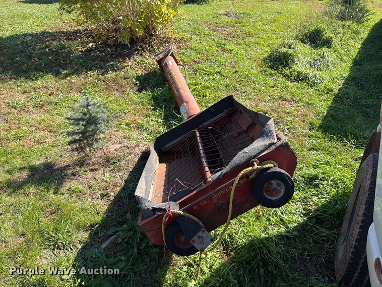 image for item FT6975 Westfield H08-6 swing out hopper
