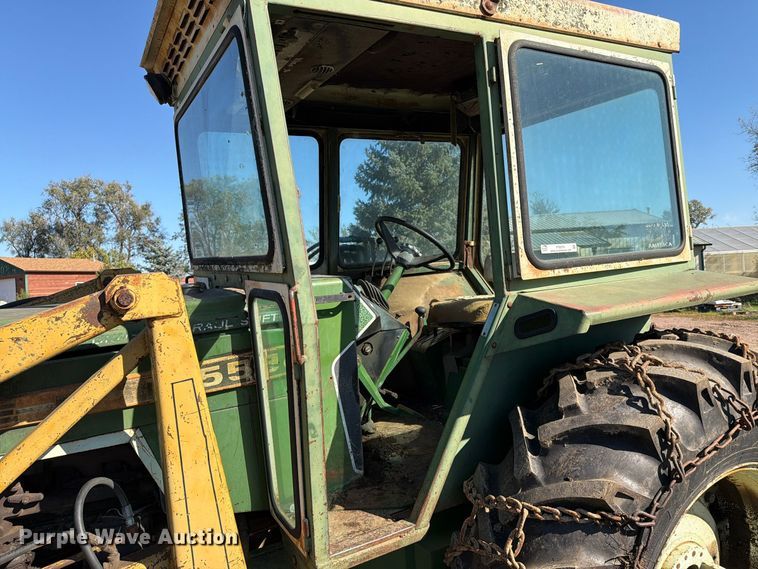 image for item FT6976 1971 Oliver 1755 tractor