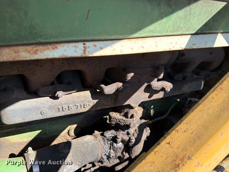 image for item FT6976 1971 Oliver 1755 tractor