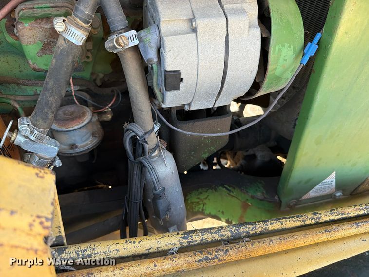 image for item FT6976 1971 Oliver 1755 tractor