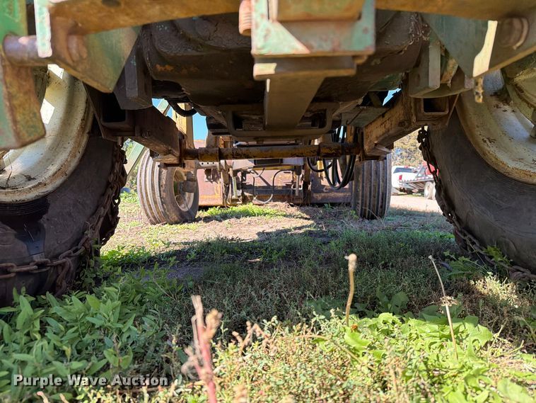 image for item FT6976 1971 Oliver 1755 tractor