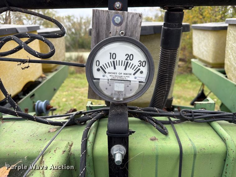 image for item FU0592 John Deere P7000 planter