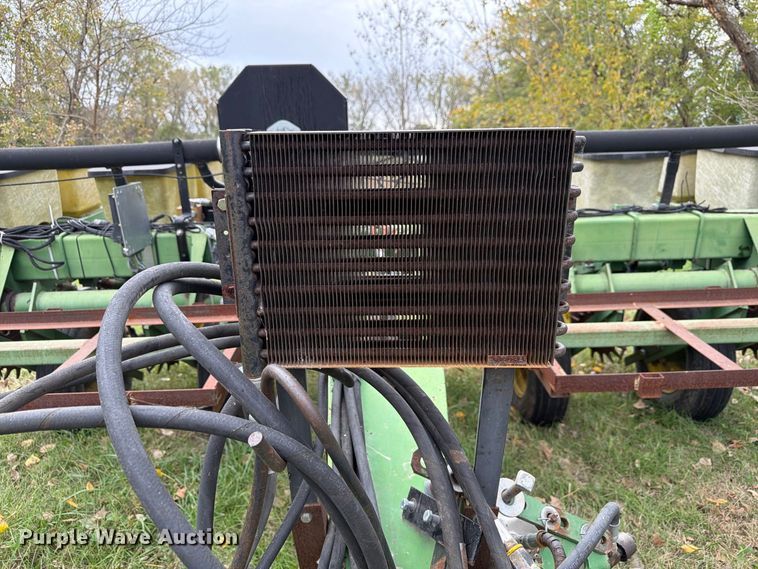 image for item FU0592 John Deere P7000 planter