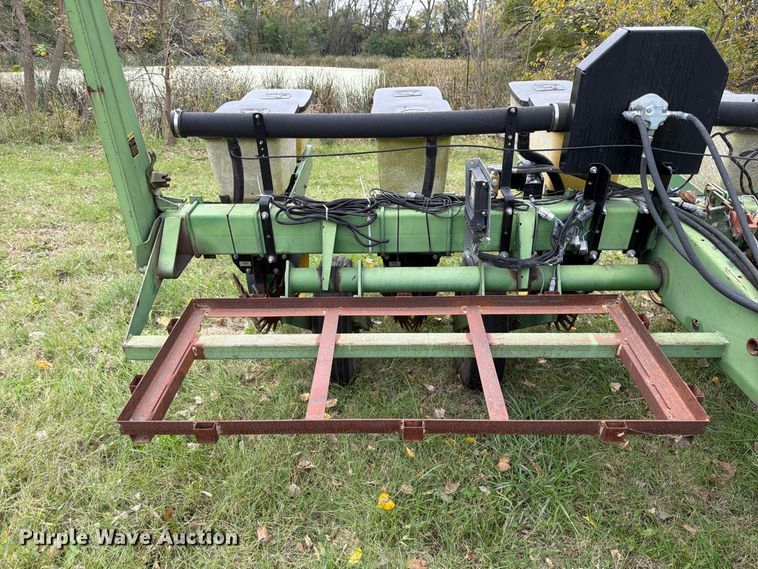 image for item FU0592 John Deere P7000 planter