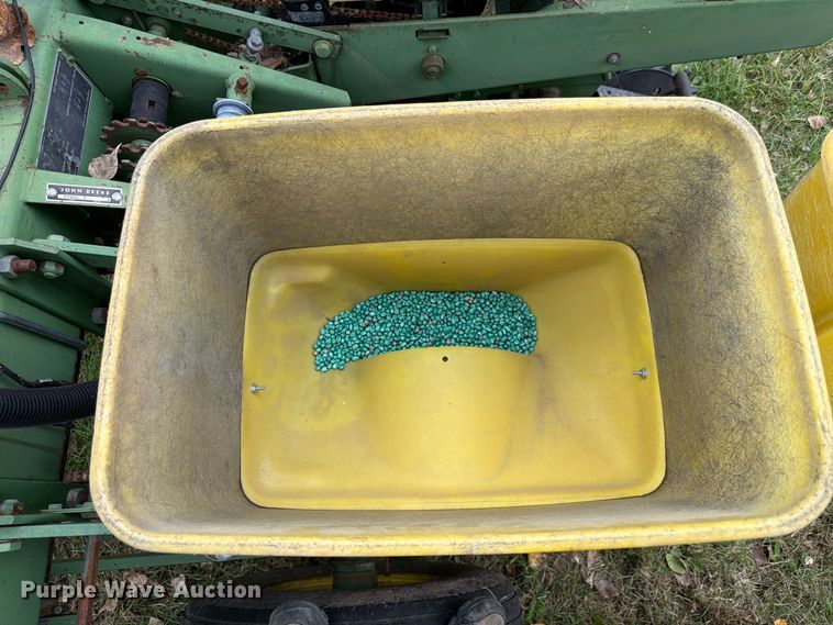 image for item FU0592 John Deere P7000 planter