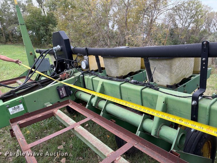 image for item FU0592 John Deere P7000 planter