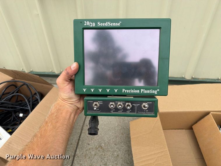 image for item FU0592 John Deere P7000 planter