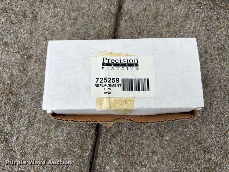 image for item FU0592 John Deere P7000 planter