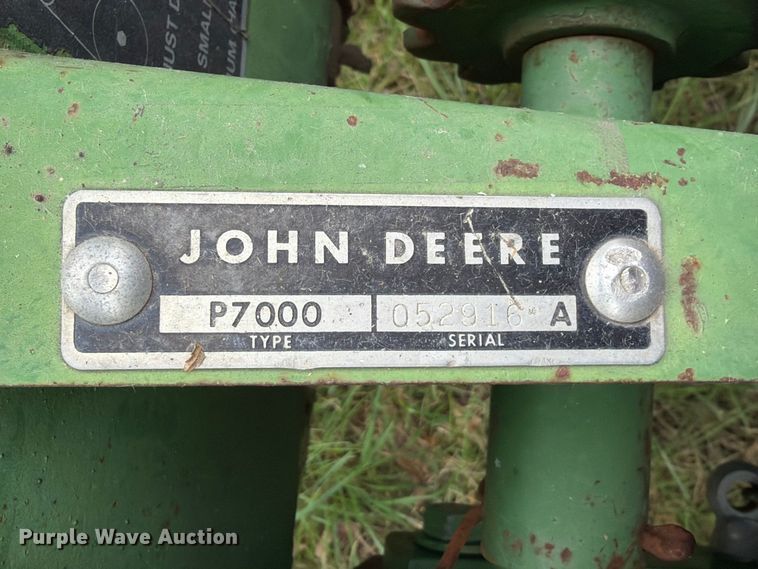 image for item FU0592 John Deere P7000 planter