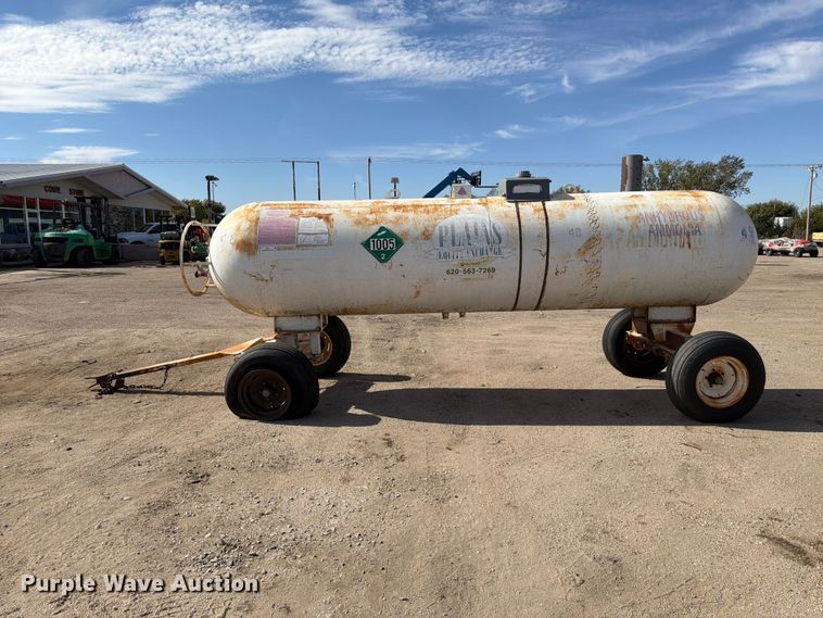 image for item FU0614 Anhydrous trailer