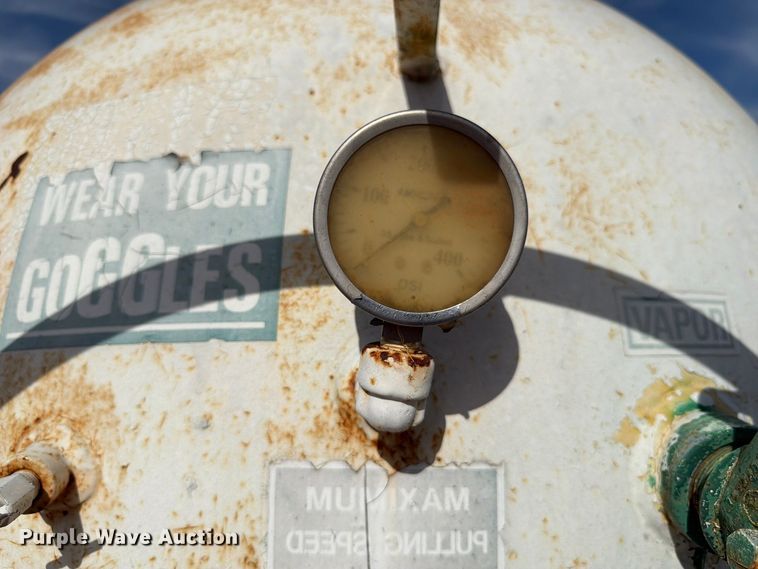 image for item FU0614 Anhydrous trailer