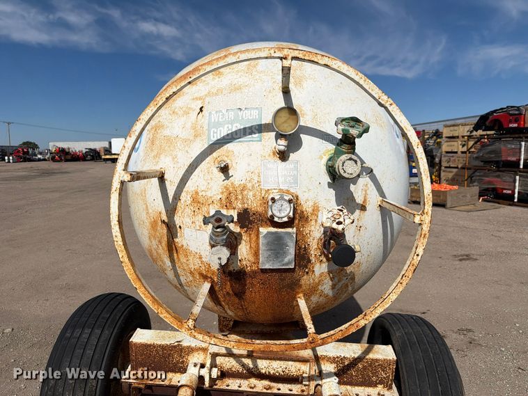 image for item FU0614 Anhydrous trailer