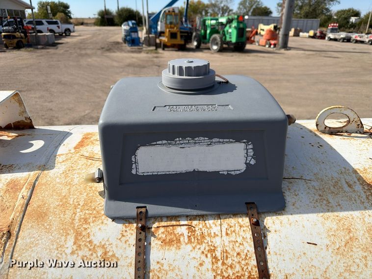 image for item FU0614 Anhydrous trailer