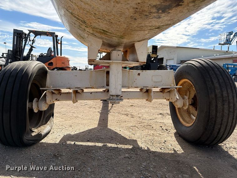 image for item FU0614 Anhydrous trailer