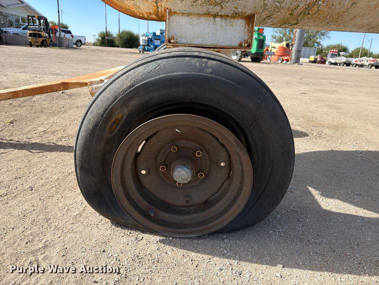 image for item FU0614 Anhydrous trailer